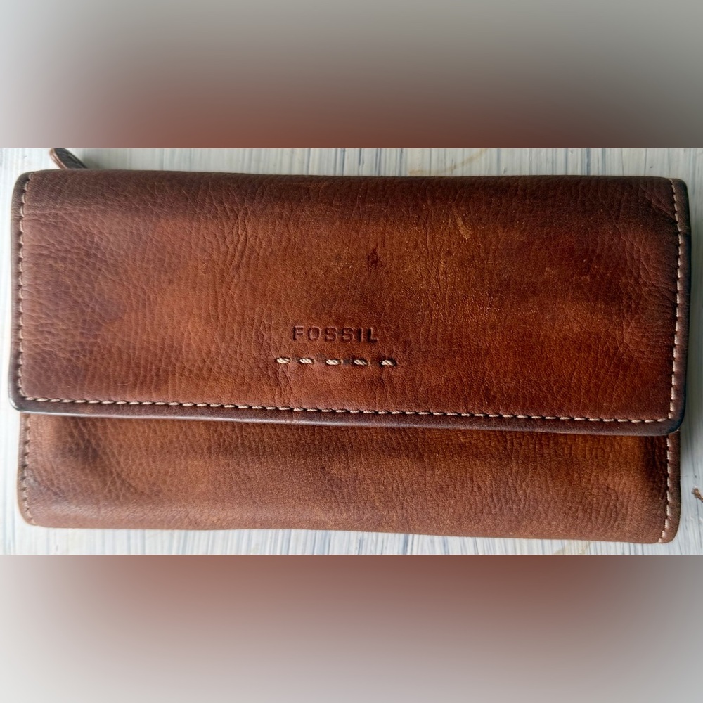 Vintage Fossil Tan Pebbled Leather wallet